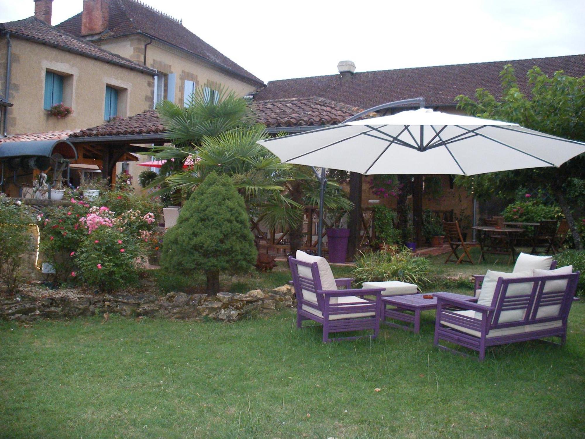 Hotel Restaurant Du Commerce Estang ภายนอก รูปภาพ