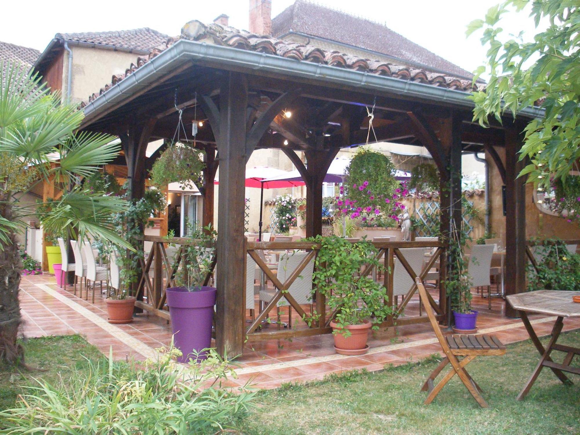 Hotel Restaurant Du Commerce Estang ภายนอก รูปภาพ