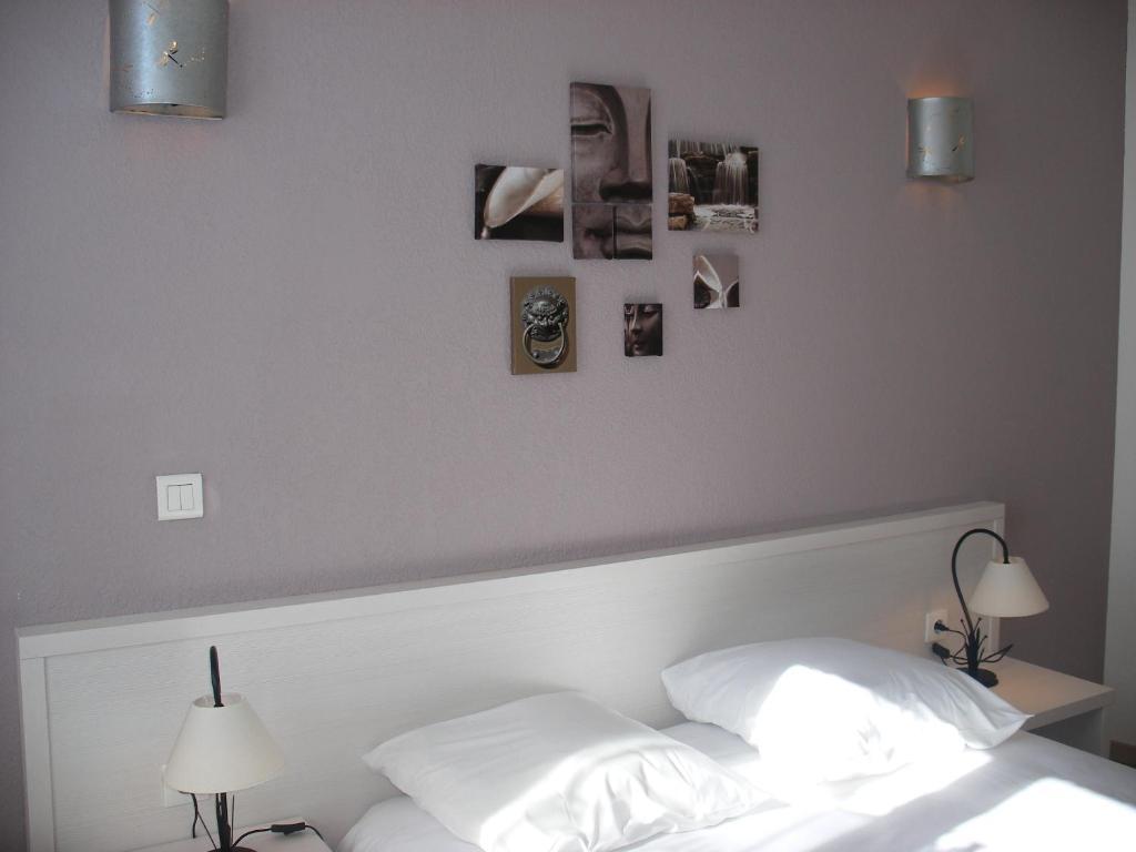 Hotel Restaurant Du Commerce Estang ภายนอก รูปภาพ