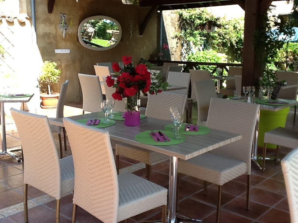 Hotel Restaurant Du Commerce Estang ภายนอก รูปภาพ