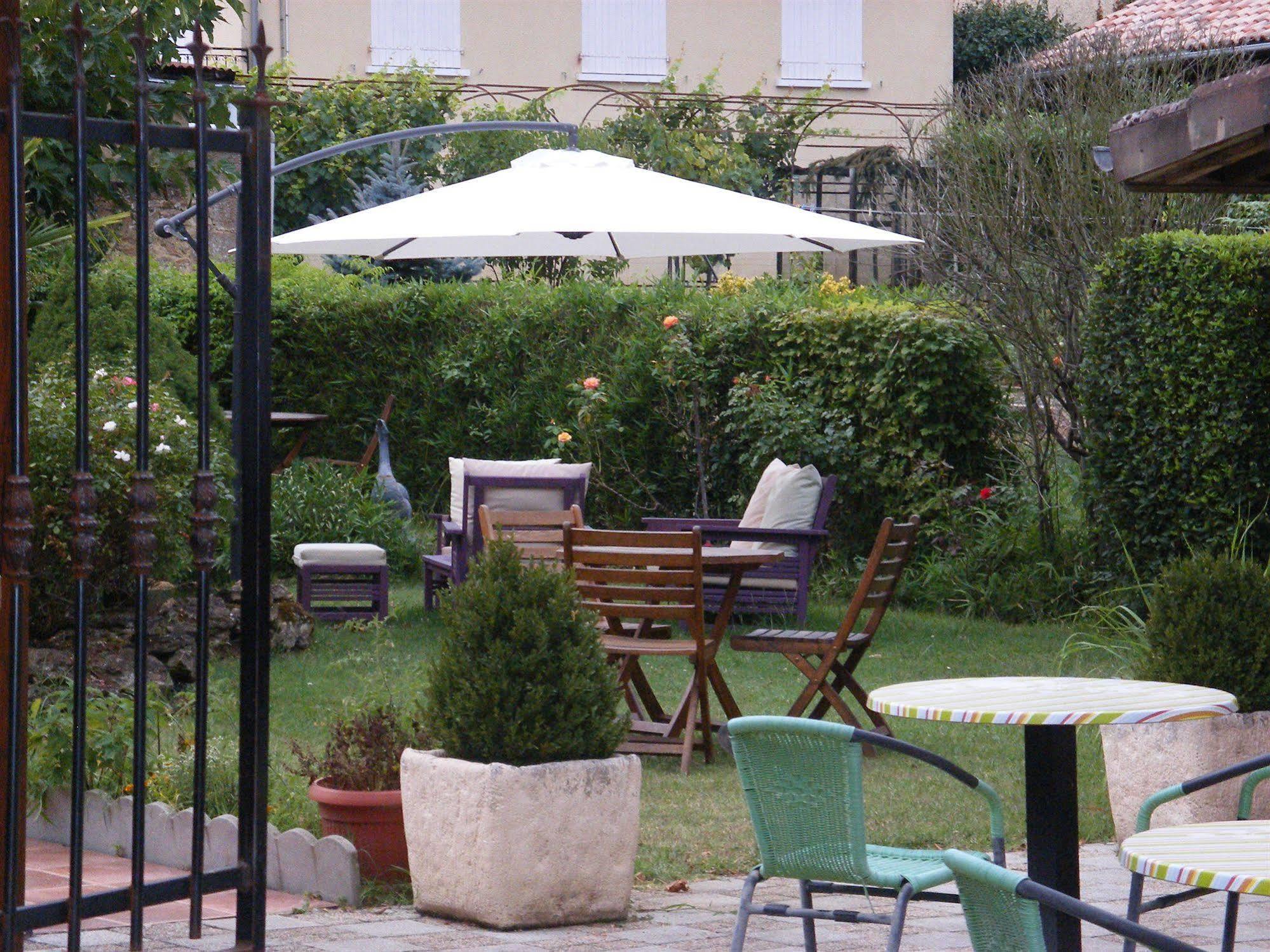 Hotel Restaurant Du Commerce Estang ภายนอก รูปภาพ
